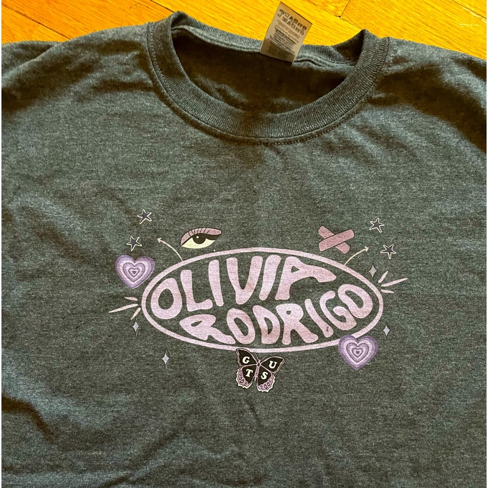 Olivia Rodrigo Guts Tour t shirt